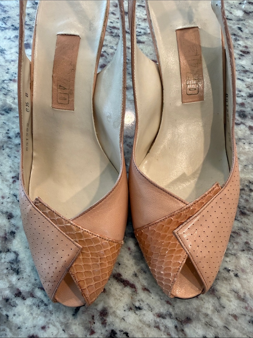 Vintage Rare Palizzio Peach Slingback Peep-Toe Heels